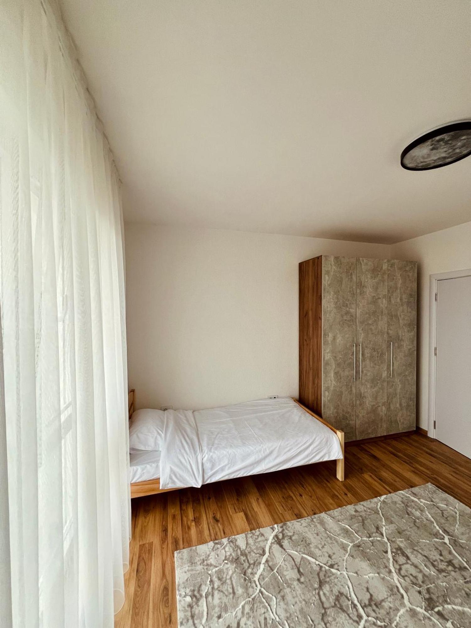 Holiday Apartments Gjakova Rum bild
