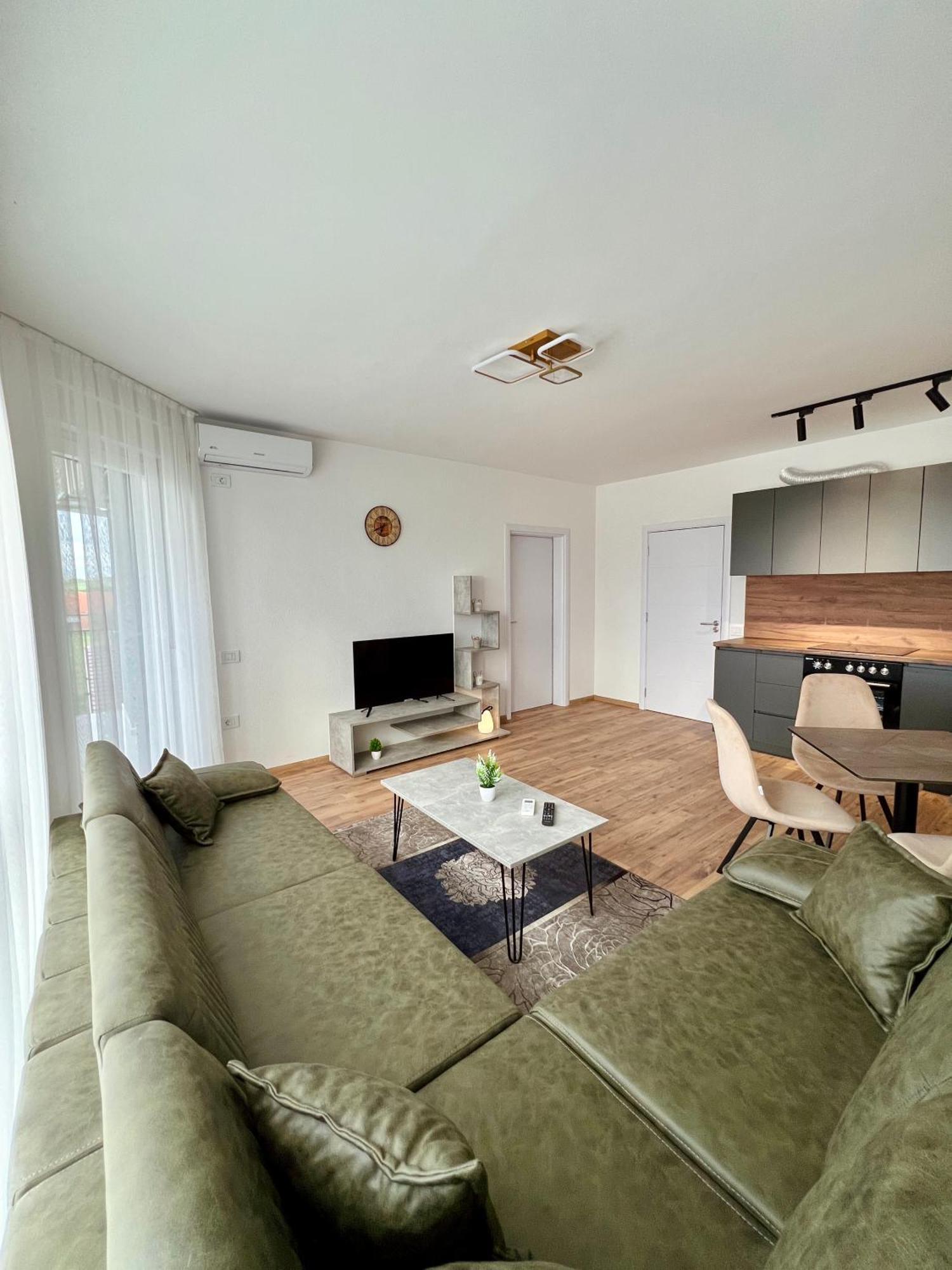 Holiday Apartments Gjakova Rum bild